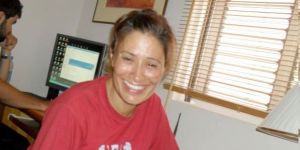 Mağusa, Gülperi öğretmene ağlıyor