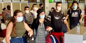 Öğrenciler ülkeye gelmeye başladı