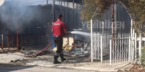 Elektrik sistemi kısa devre yaptı: İki karavan yandı