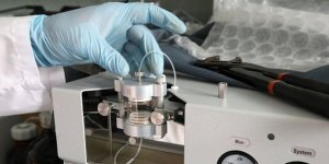 “Coronavirüs insan cildi üzerinde 9 saat kalabiliyor”