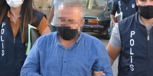 Eşinin serçe parmağını kırdı