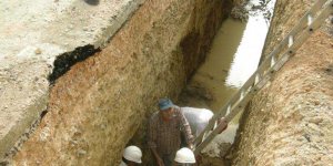 Kanalizasyon çalışmasında antik eserler çıktı