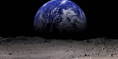 NASA'dan tarihi keşif: Ay'da su bulundu