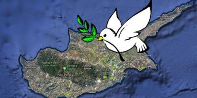 Aramıza inşa ettikleri duvarı yıkıyoruz!