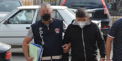 Uyuşturucuyu aranan şahıstan aldı