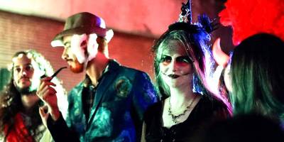 Cadılar yine sokaktaydı