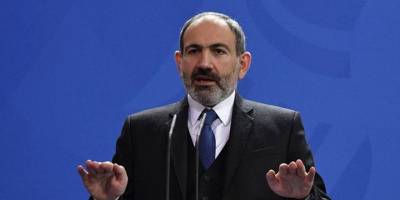 Paşinyan, Dağlık Karabağ'da yenilgiyi kabul eden uzlaşmayı imzaladı