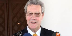 Downer’in 4 senaryosu