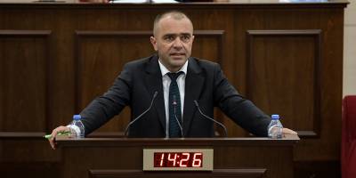 Şahiner: Esnafın sıkıntıları görmezden gelinemez