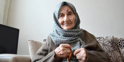 105 yaşında Covid-19'u yenmeyi başardı