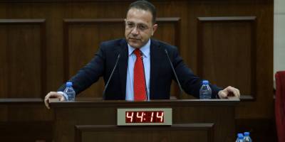 “Hükümet edenler maaşların ödenmesi sorumluluğunu Ankara’ya havale etti”