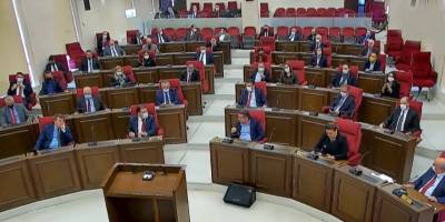 Muhalefetten hükümete: Kendinize gelin