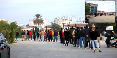 Sosyal mesafesiz test kuyruğu