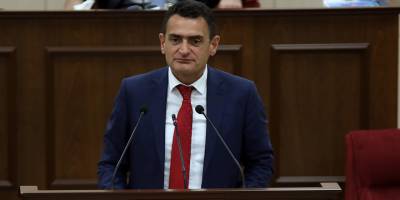 Maliye Bakanı Oğuz:  “6 aylık ödenmemiş ek mesai borcu var”