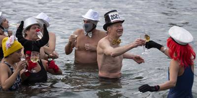 Soğuk su, şampanya ve yılbaşı!