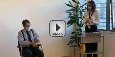 Anastasiadis, Covid-19 aşısının ikinci dozunu aldı