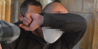 Aracından uyuşturucu çıktı